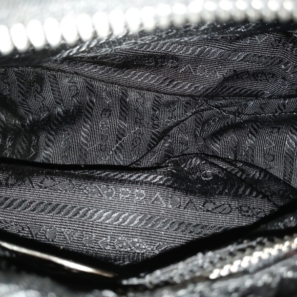 LADIES VINTAGE SATCHEL BAG BY PRADA - Picture 4 of 7